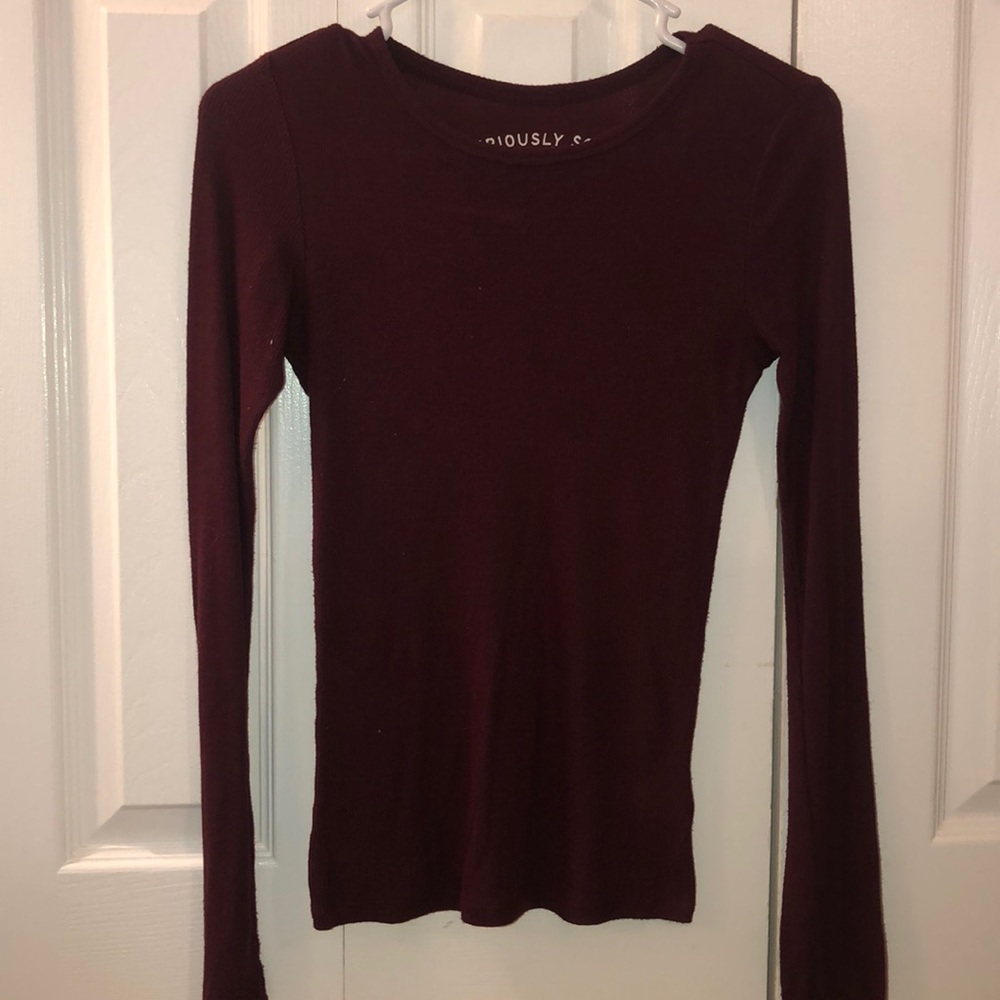 Long sleeve fitted top